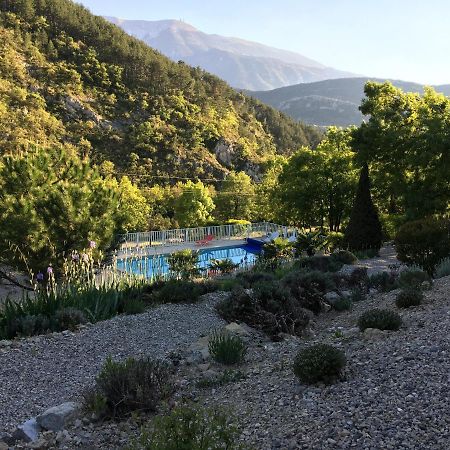 Les Chambres D'Hotes Du Mas Face Au Ventoux Plaisians Ngoại thất bức ảnh